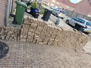 Tuin tegels per m2 ophalen in Helmond